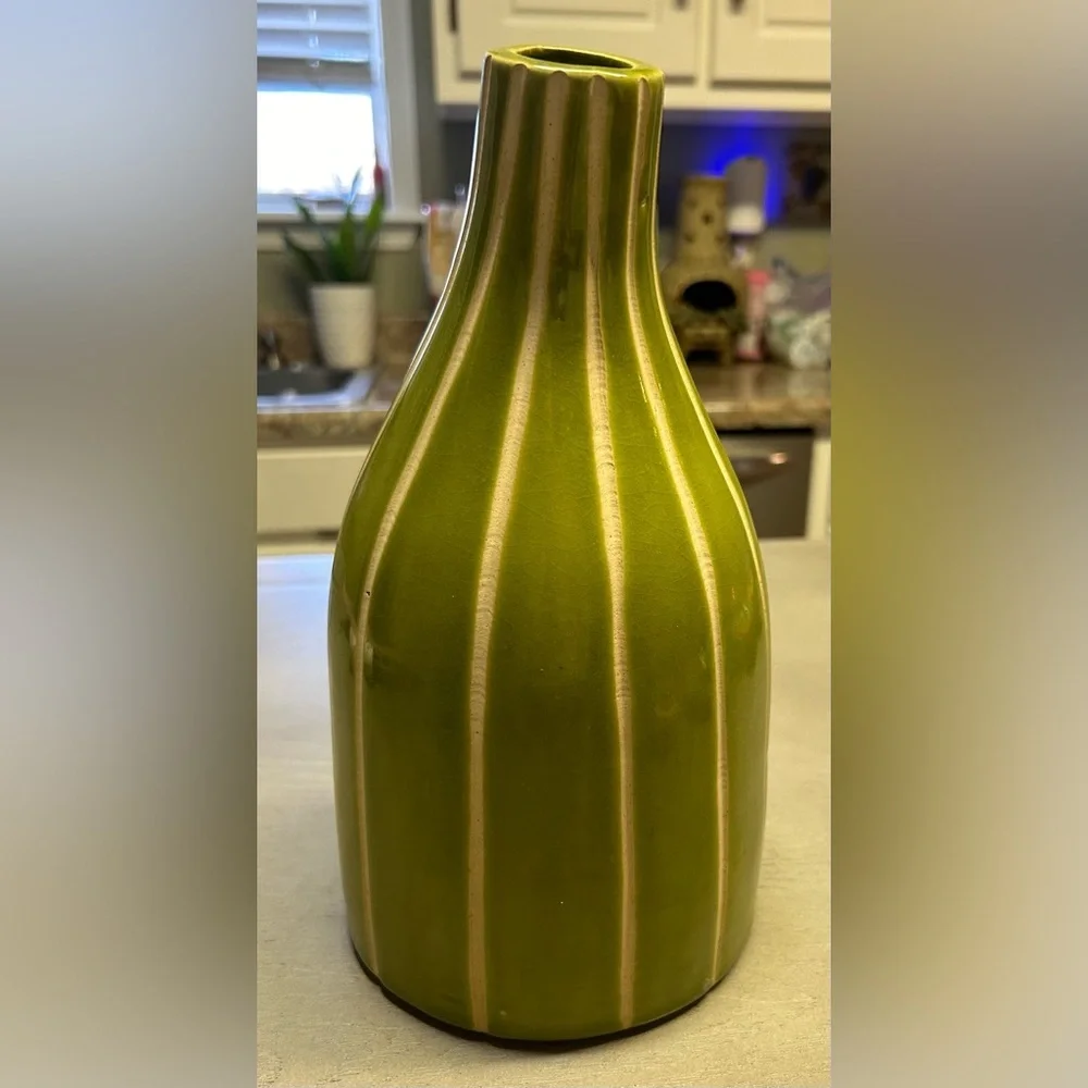 Unique Rare Vase Alvarado Green With White Strips Modern Glazed 10” Tall 6” Wide
